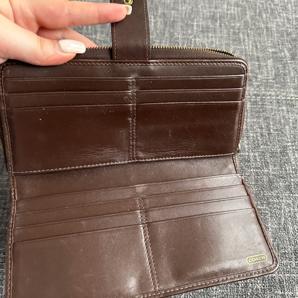 Coach Monogram Wallet - Picture 4 of 5